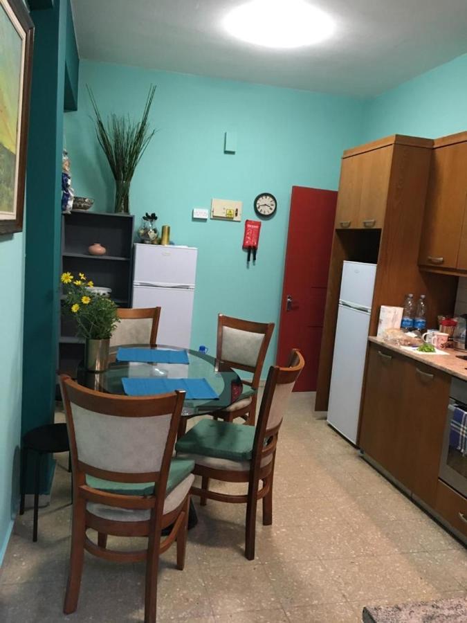 Noer Hostel Larnaca Zewnętrze zdjęcie